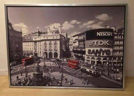 Photo of free Piccadilly Circus Print with Red Bus (Kingwood Common RG9) #1