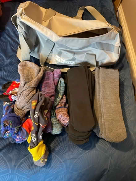 Photo of free Men’s socks (unused) and gym bag (Witton Gilbert DH7) #1