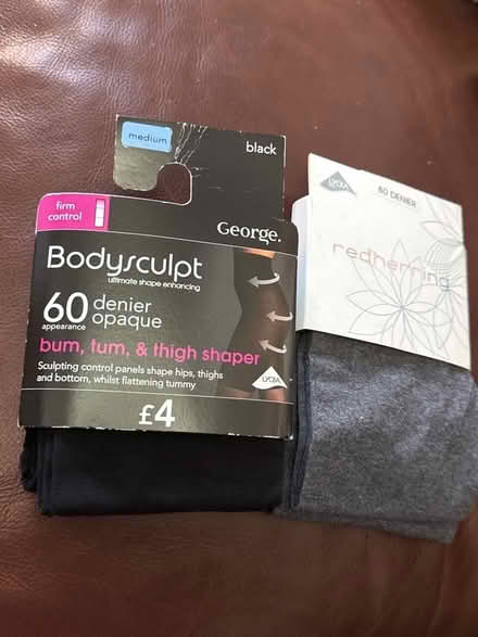 Photo of free Medium tights (Common Edge FY4) #2