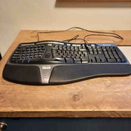 Photo of free Ergonomic computer keyboard (Witton le Wear DL15) #1