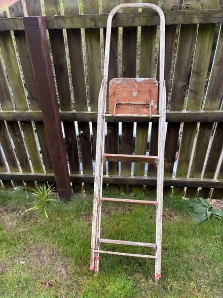 Photo of free Step ladder (Hd34uw) #1