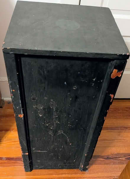 Photo of free storage chest looking for new paint (Anna st in Teaneck) #4