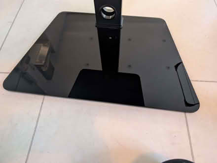 Photo of free TV stand (Cheam SM3) #2