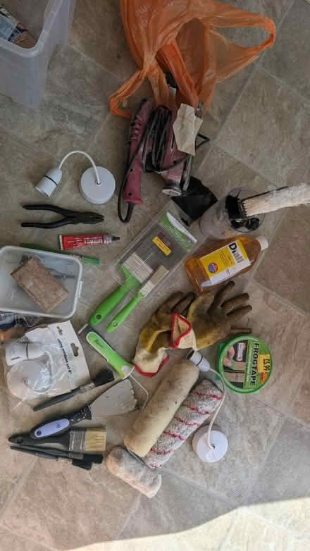 Photo of free DIY bundle (Dronfield S18) #1