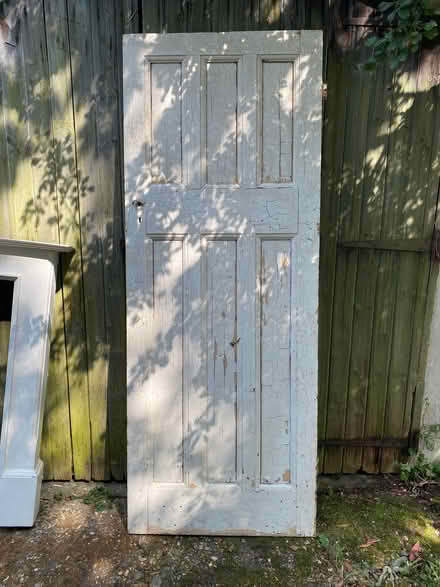Photo of free Original Internal 1930s door (Merton Park SW19) #2
