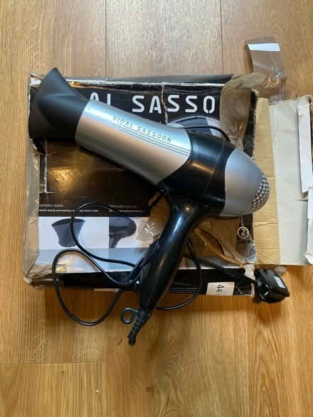 Photo of free Hair dryer Vidal Sassoon (CB3 0GP) #1