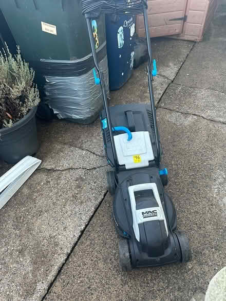 Photo of free electric lawnmower (Newcastle upon Tyne NE15) #2