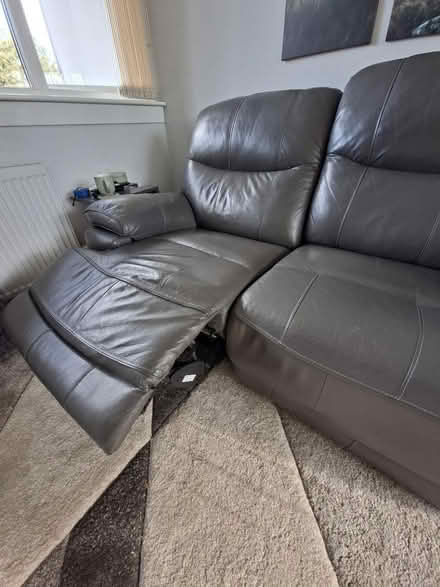 Photo of free Grey Leather Electric Recliner (East Kilbride) #4