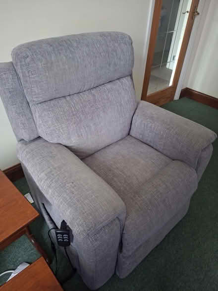 Photo of free Rise and recliner chair (Tottenhall Road N13) #1