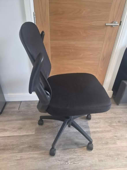 Photo of free Desk chair with foldable arms (Finsbury Park N4) #2