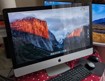 Photo of free IMac Desk Top (Clissold N16) #2