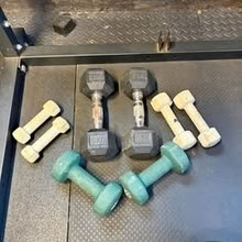 Photo of Dumb bells or weights (Hooe TN33) #1
