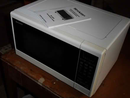 Photo of free Microwave oven (South Lopham IP22) #1