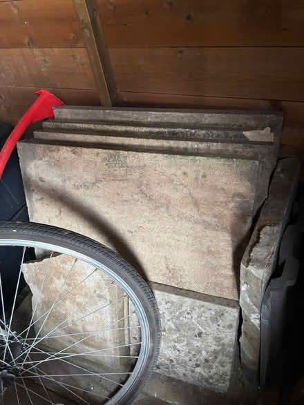 Photo of free Paving slabs 60 cm x 60 cm x 4 cm / 600 mm x 600 mm x 40 mm (Rodbourne SN2) #4