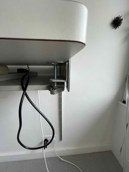 Photo of free Xenta Full Motion Single Monitor Mount for 13-27inch Sc (Putney SW15) #3
