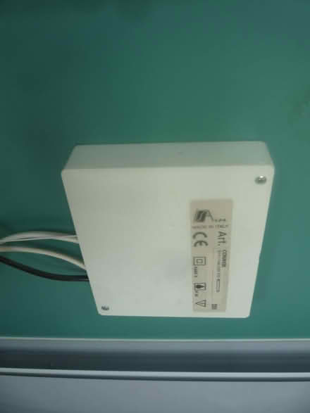 Photo of free Bathroom Mirror (Watford WD19 4LJ) #3