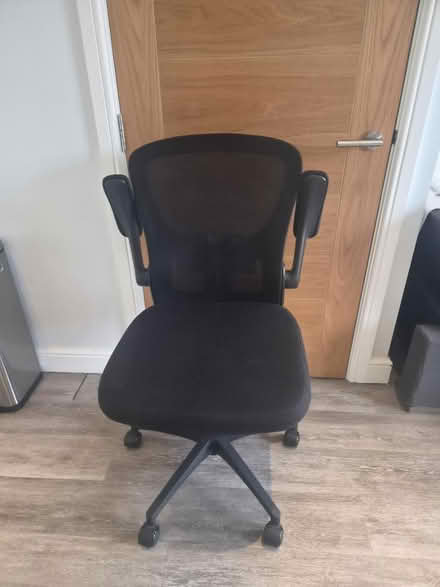 Photo of free Desk chair with foldable arms (Finsbury Park N4) #3