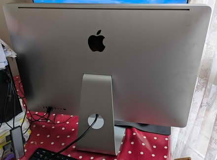 Photo of free IMac Desk Top (Clissold N16) #3