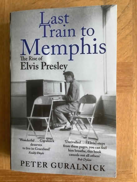 Photo of free Elvis Presley biography (Childwall L16) #1