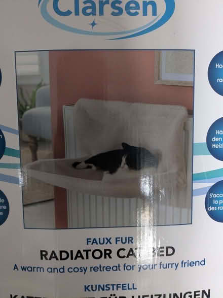 Photo of free Radiator cat bed. - New in the box (Lewisham SE13) #2