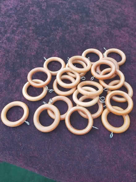 Photo of free curtain rings (Southdown AL5) #1