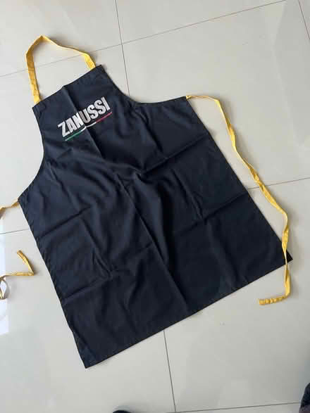Photo of free Apron (Swindon SN3) #1