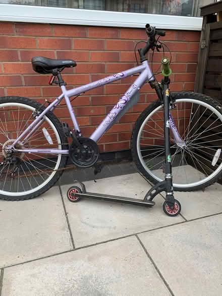 Photo of free Ladies bike and Scooter (Litherland L21) #1