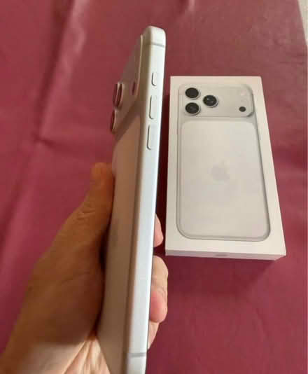 Photo of free IPhone 17pro max unlocked 1TB (Atlanta) #4