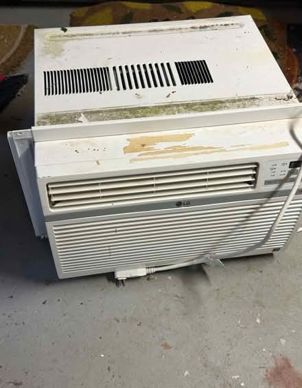 Photo of free Large Capacity LG Window A/C Unit (Chippen Hill) #1