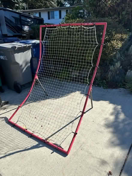 Photo of free Batting Tee, pitching net & base (Lynnwood) #1