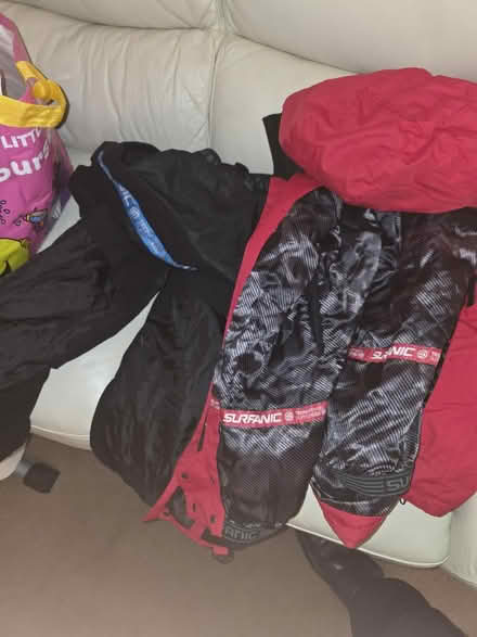 Photo of free Ski wear unworn (cheshunt EN8) #1