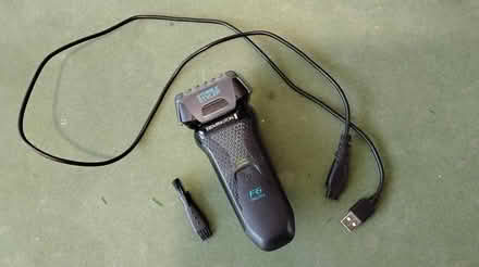 Photo of free Remington Electric Shaver (Broadstone BH18) #1