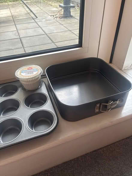 Photo of free Various kitchen and baking equipment (Wimbledon SW19) #2