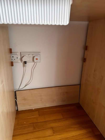 Photo of free Study Table (Whitechapel E1) #2