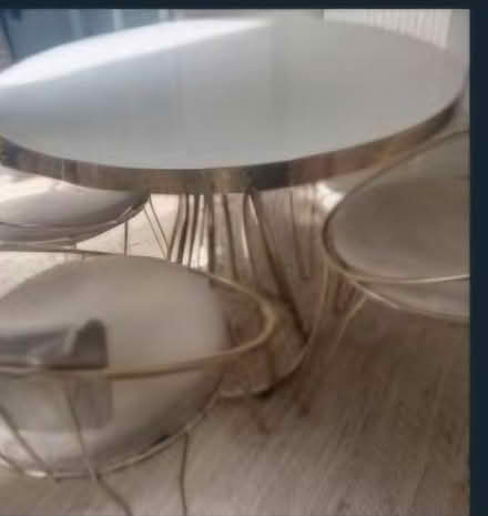 Photo of free Table and chairs for upcycling (Blackheath, SE13) #1