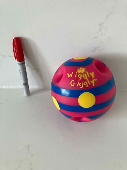 Photo of free Giggly ball for toddlers (Bayview/highway 7) #1