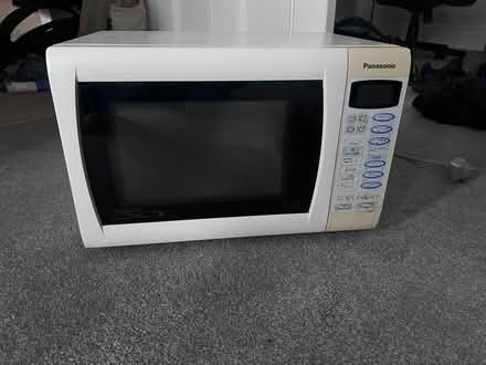 Photo of free Microwave (Harringay N8) #1
