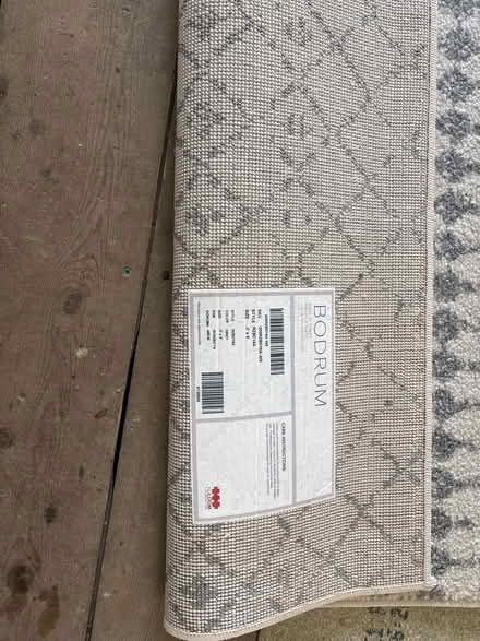 Photo of free Rug (Heaton chapel) #2