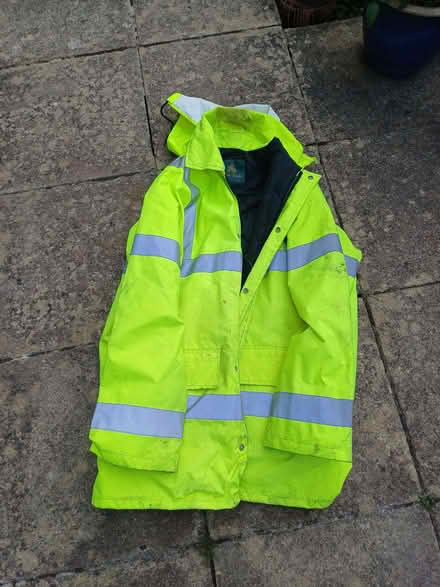 Photo of free XL high viz jacket (Earley RG6) #1