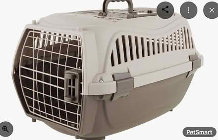 Photo of Hard Shell Pet Carrier (Belltown) #1