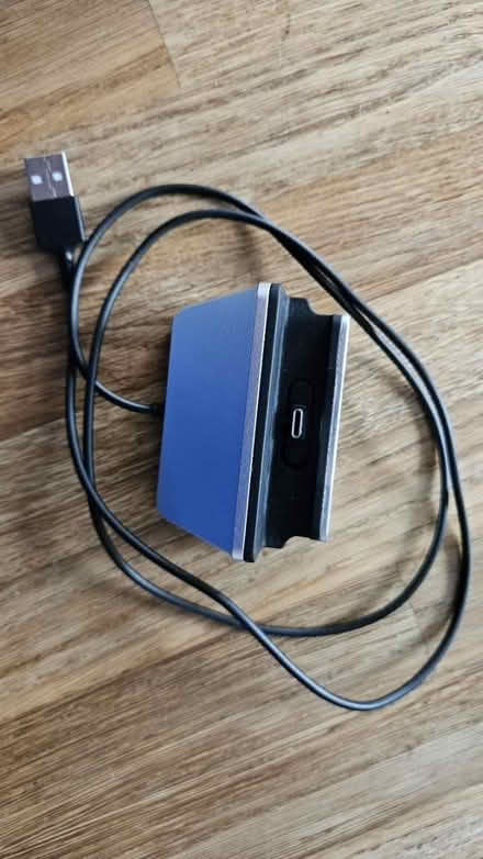 Photo of free USB C charging stand (Windmill Court EX14) #1
