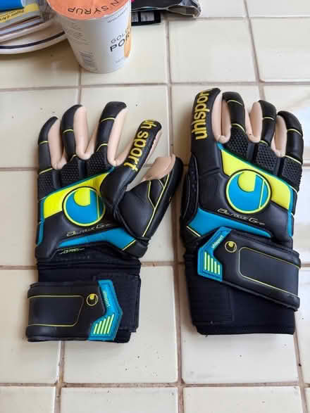 Photo of free Goalkeeper gloves size 7 (Cumnor OX2) #1