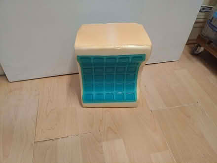 Photo of free knee support pillow memory foam and cool gel (Boscombe BH5) #3