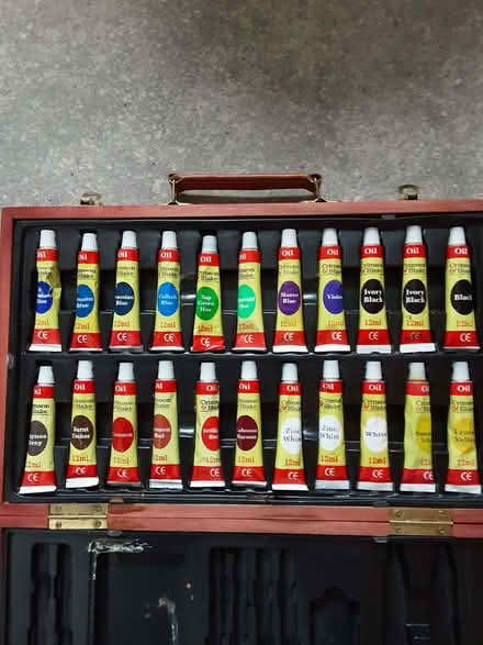 Photo of free Box of oil paints (Emmbrook RG41) #1