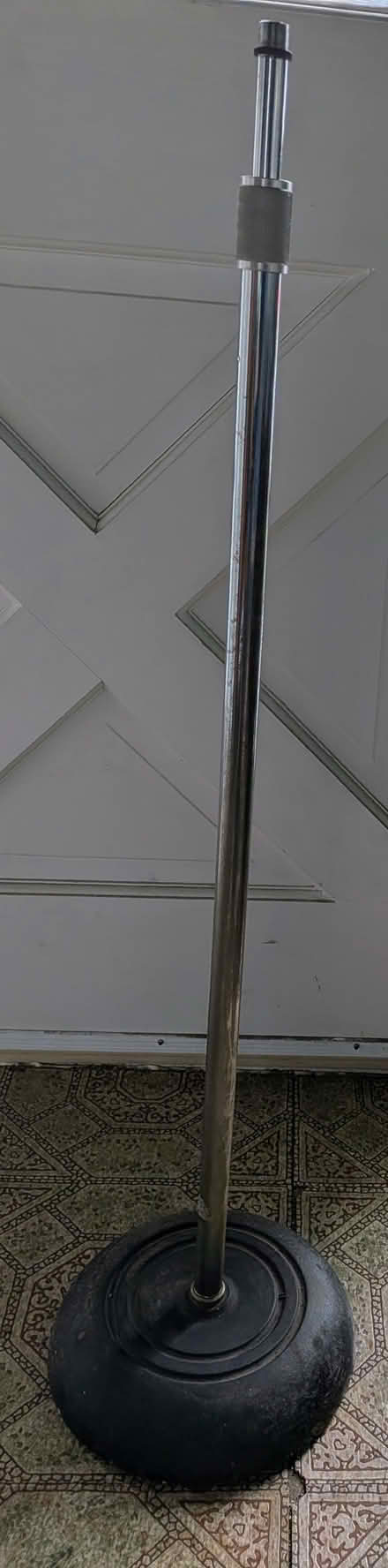 Photo of free microphone stand (Anna st in Teaneck) #1