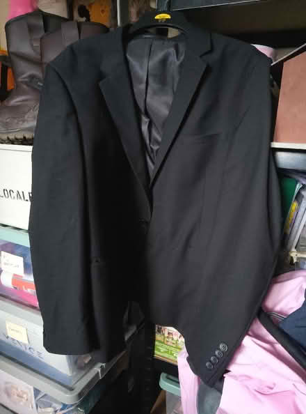Photo of free Black suit Jacket (Broomridge FK7) #1