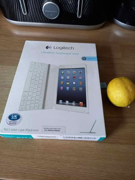 Photo of free Mini Keyboard (Roundhill area brighton BN2) #1