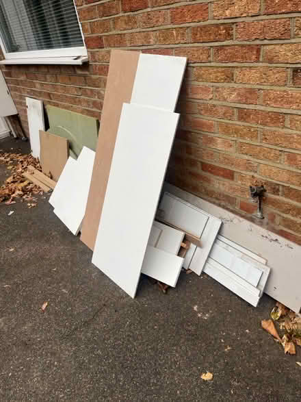 Photo of free Random off cut pieces wood (Catford SE6) #1