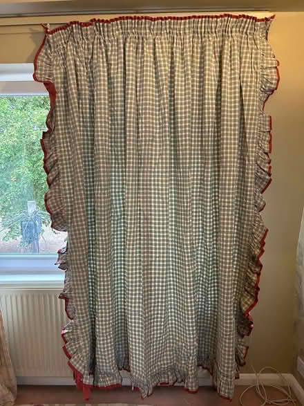 Photo of free Single curtain/Roman blind (Fulham SW6) #1