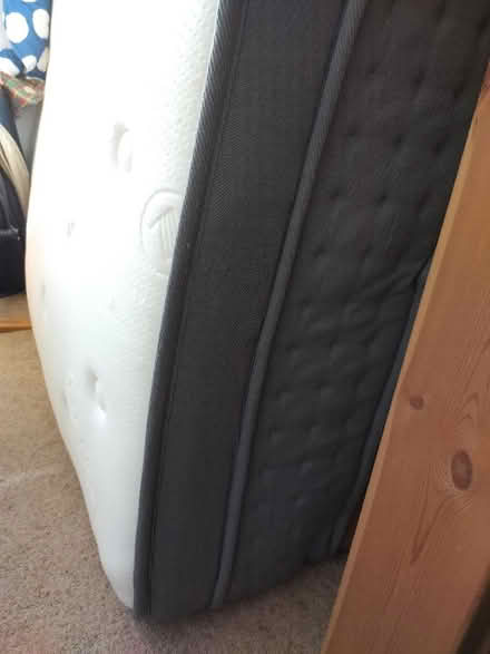Photo of free Excellent condition! NOA MATTRESS – SUPER KING - barely used (Stroud Green N4) #3